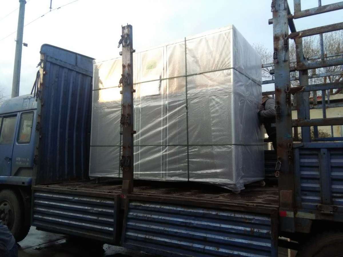 发往四川的800斤全不锈钢机器